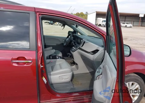 2017 Toyota Sienna Xle 8 Passenger from USA, damaged, VIN 5TDYZ3DC3HS847876